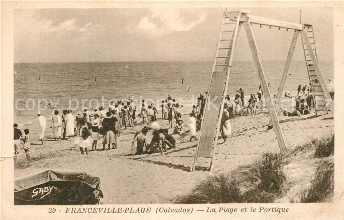 Franceville-Plage La plage et le portique