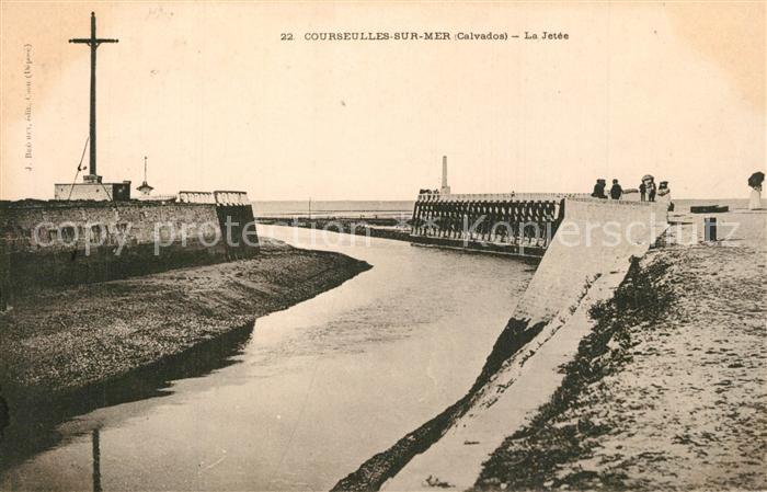 Courseulles-sur-Mer La Jetée