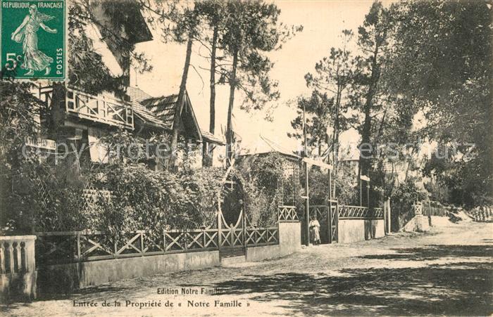 Saujon Entrée de la Proprieté de Notre Famille