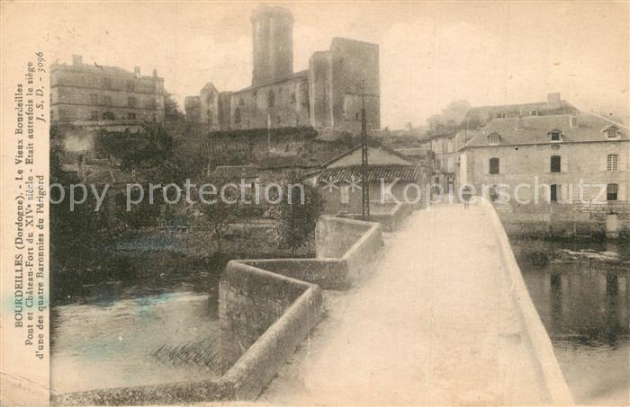 Bourdeilles Vieux ville Pont Chateau
