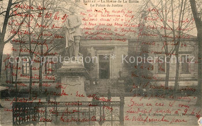Sarlat-la-Caneda Palais de Justice Statue de la Boetie