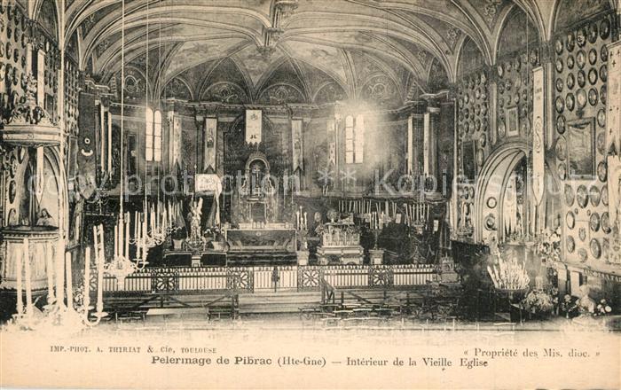 Pibrac Intérieur de la vieille Eglise Pèlerinage
