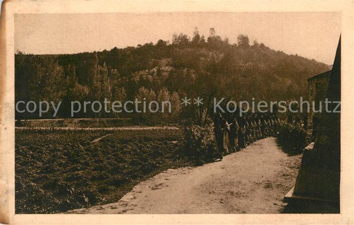 Grignan Abbaye de Notre Dame d Aiguebelle Religieux partant au travail