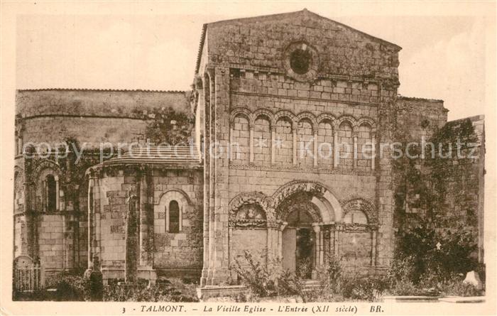 Talmont-sur-Gironde Entrée de la vieille Eglise XIIe siècle