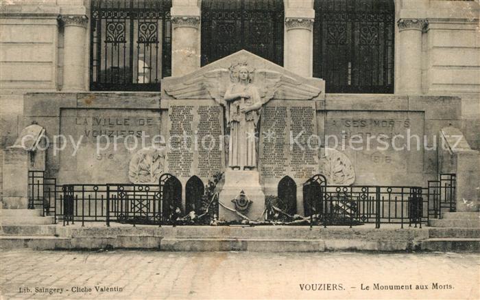 Vouziers Monument aux Morts Kriegerdenkmal