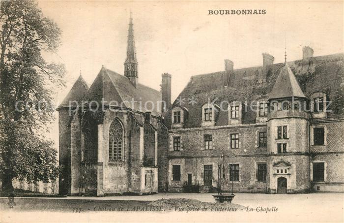 Lapalisse Intérieur du Chateau et la Chapelle