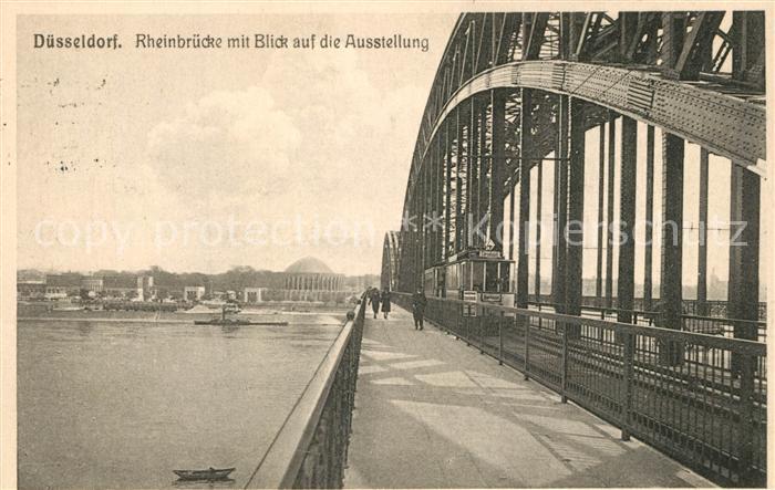 Duesseldorf Rheinbr?cke mit Ausstellung