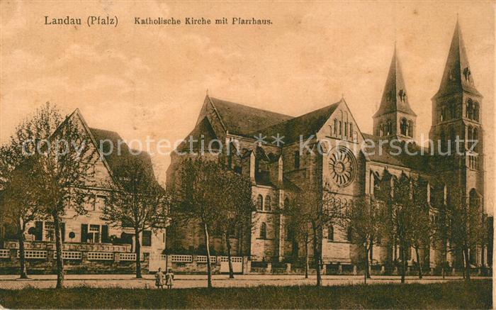 Landau Pfalz Kirche mit Pfarrhaus