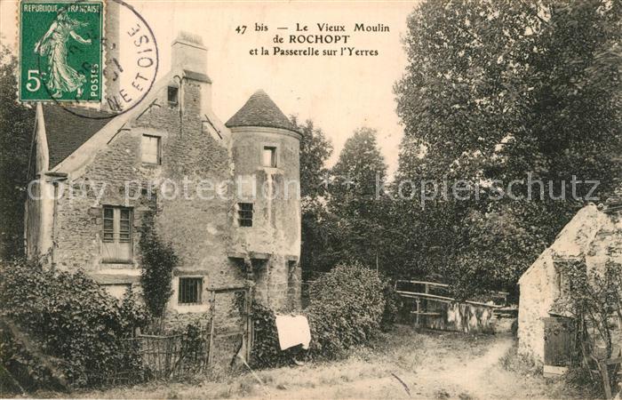 Mandres-les-Roses Vieux Moulin de Rochopt Passerelle sur