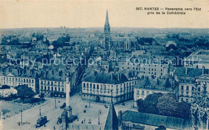 Nantes Loire Atlantique Panorama vers l'Est pris de la Cathedrale Monument