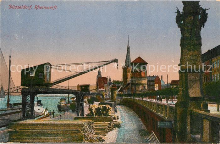 Duesseldorf Rheinwerft Schiffskran