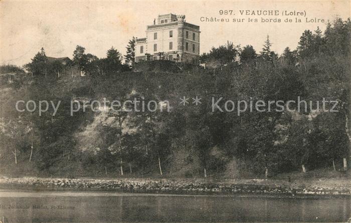 Veauche Chateau sur les bords de la Loire
