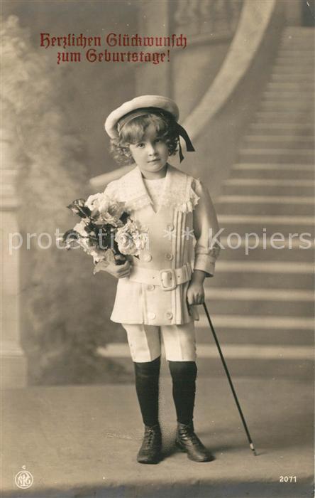 Foto NPG Nr. 2071 Kind Blumen Geburtstag