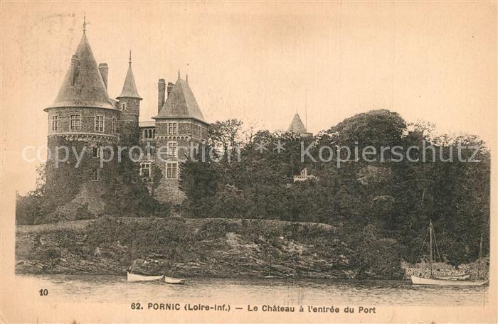 Pornic Chateau a l'entrée du port