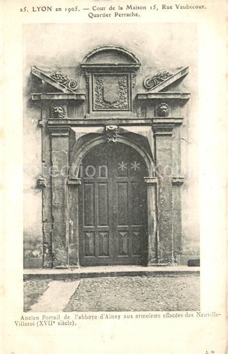 Lyon France Quartier Perrache Ancien Portail Abbaye d Ainay XVIIe siècle