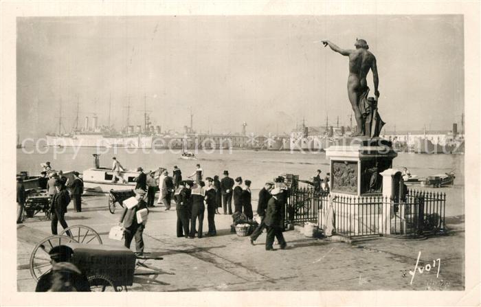 Toulon Var Le Carré du Port Statue Monument