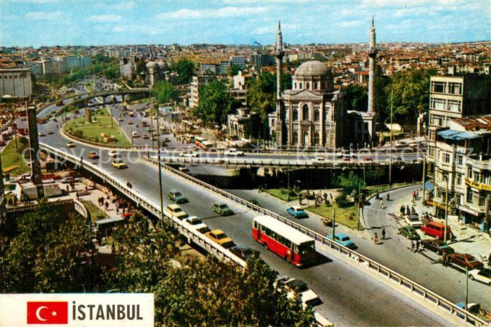 Istanbul Constantinopel Aksaray Meydani ve Valide Cami'nin goeruenuesue Moschee