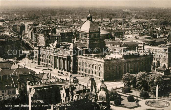 LEIPZIG Sachsen Blick vom Rathausturm zum Reichsgericht
