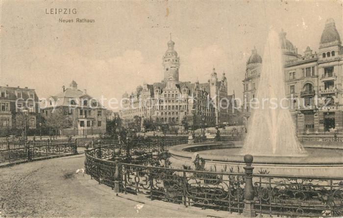 LEIPZIG Sachsen Rathaus Brunnen
