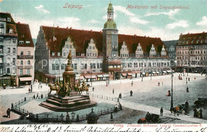 LEIPZIG Sachsen Marktplatz mit Siegesdenkmal