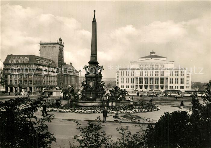 LEIPZIG Sachsen Karl-Marx-Platz mit Opernhaus