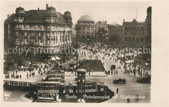 Berlin Potsdamer Platz Verkehrsturm Haus Vaterland Strassenbahn