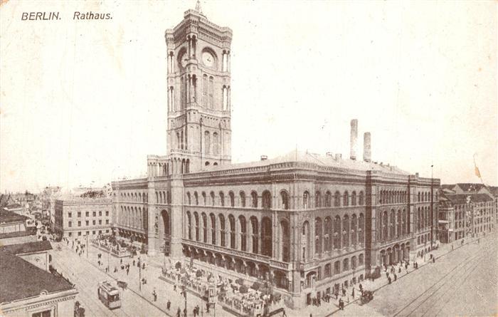 Berlin Rotes Rathaus Strassenbahn