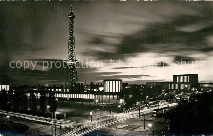 Berlin Funkturm Messe Nachtaufnahme