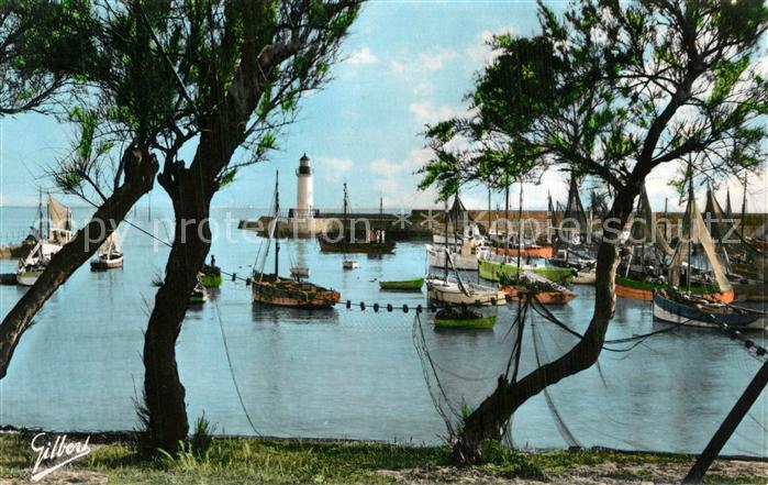 Ile d Oleron Le Port et Phare de la Cotinière