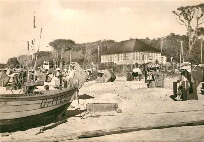 Graal-Mueritz Ostseebad Seeheilbad Ostseebad Strand Fischerboot