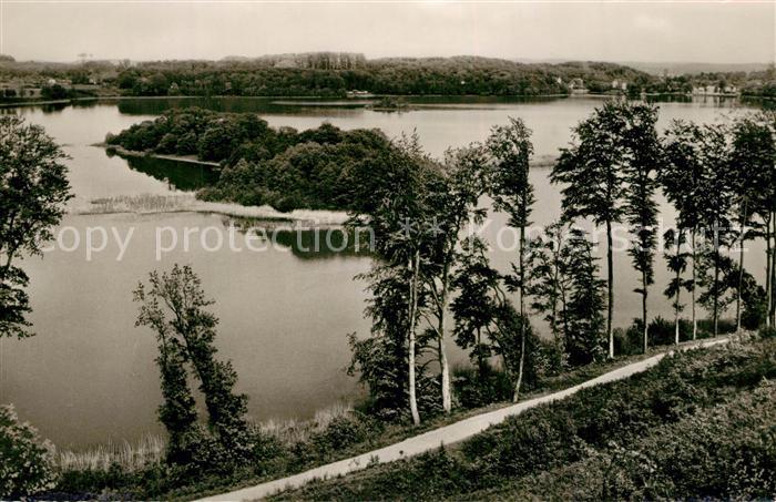 Malente-Gremsmuehlen Dieksee mit Inseln