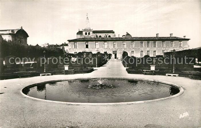 Castres Tarn jardin de l’Eveche Musee et Cathedrale