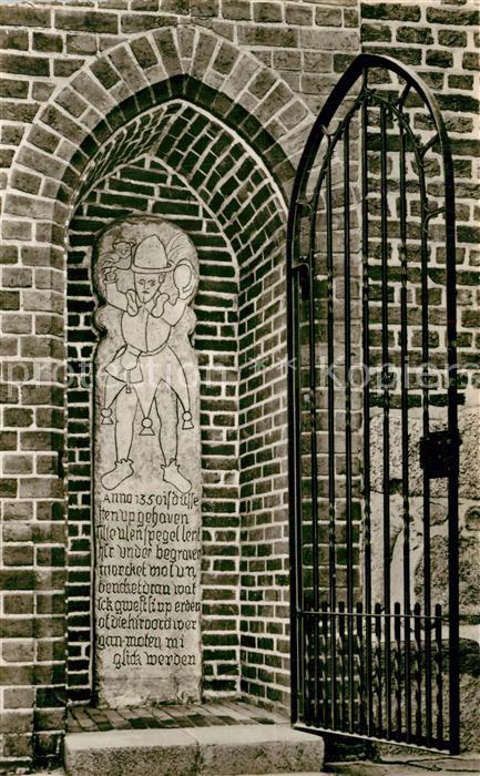 Moelln Lauenburg St Nicolai Kirche Eulenspiegel Grabstein