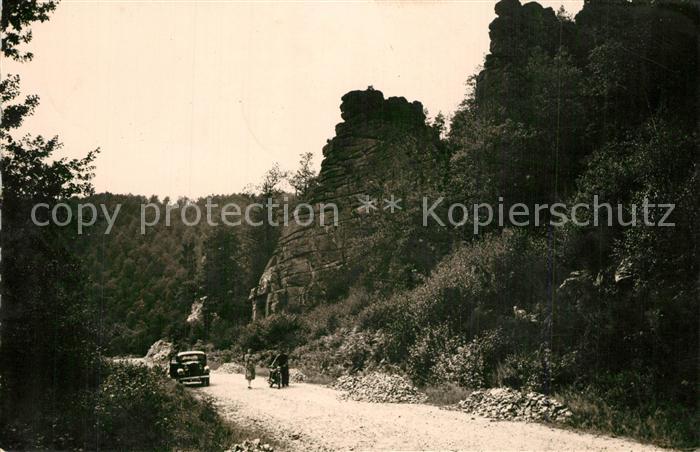 Dun-les-Places Route de Saint Brisson