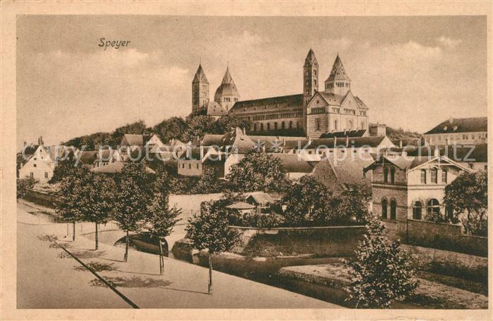 Speyer Rhein mit Dom