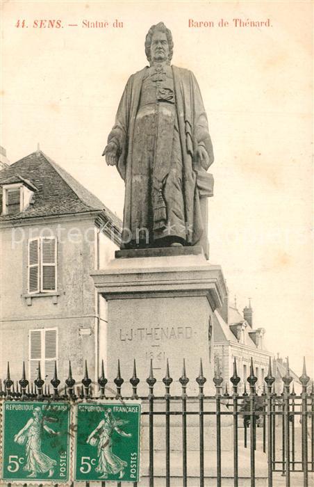 Sens 89 Statue du Baron de Thenard