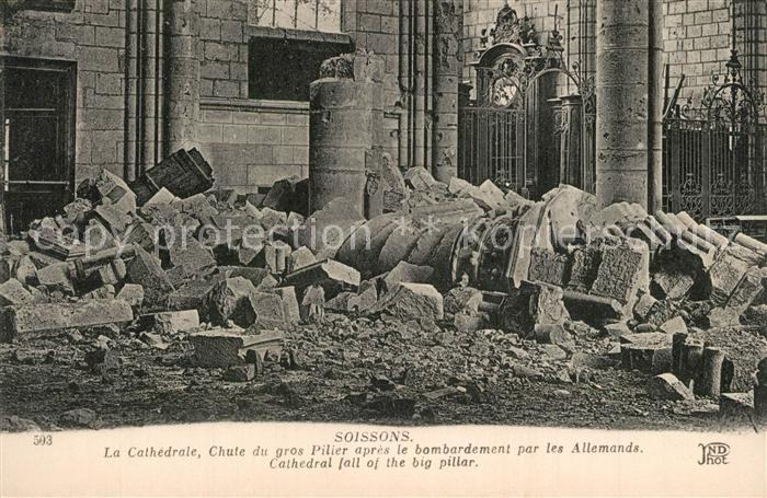 Soissons Aisne Cathedrale après le bombardement par les Allemands Grande Guerre
