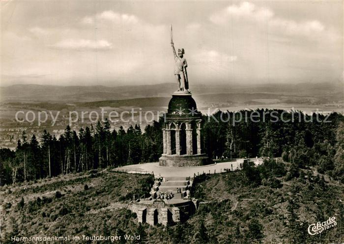 Detmold Hermannsdenkmal im Teutoburger Wald Fliegeraufnahme