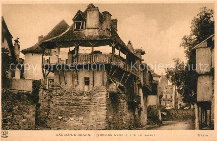 Salies-de-Bearn Vieilles Maisons sur le Saleys