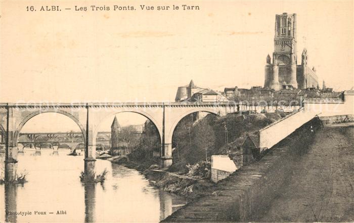 Albi Tarn Les trois ponts vue sur le Tarn Eglise