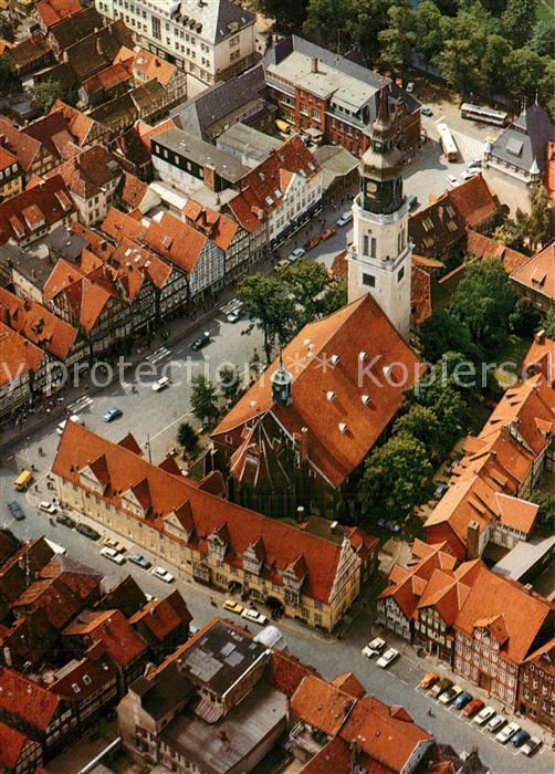 Celle Niedersachsen Rathaus und Stadtkirche Luftaufnahme