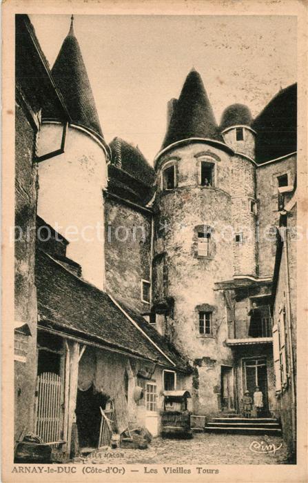 Arnay-le-Duc Les Vieilles Tours
