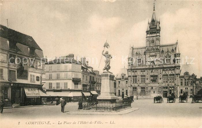 Compiegne Oise Place de l_Hotel-de-Ville