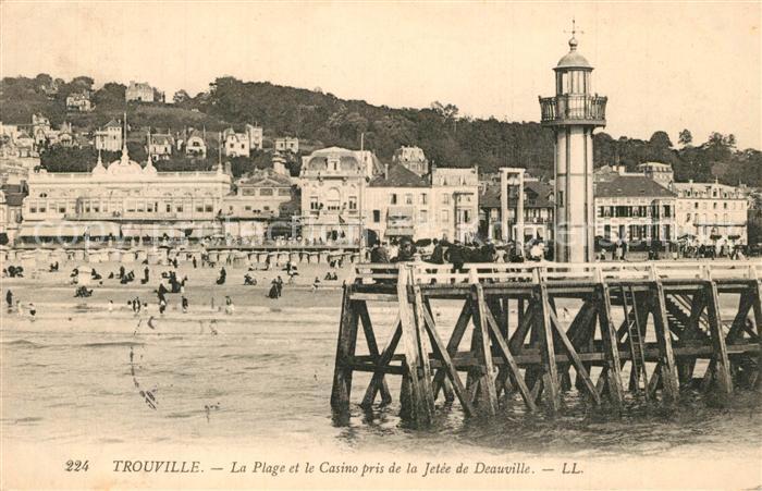 Trouville-sur-Mer Plage Casino Jetee de Deauville