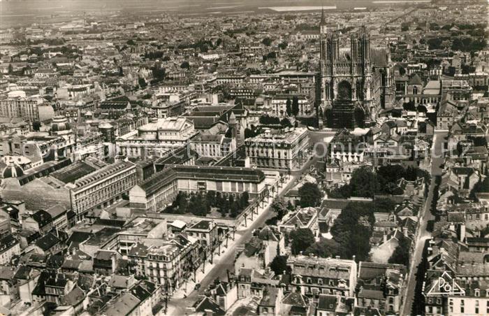 Reims Champagne Ardenne Vue aerienne Rue Libergier vers la Cathedrale