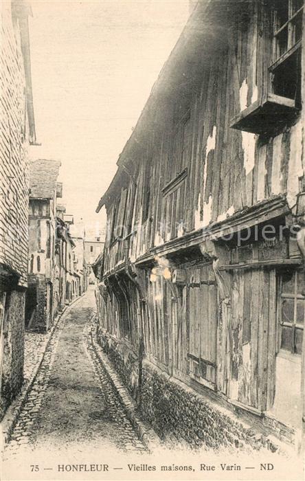 Honfleur Vieilles maisons Rue Varin