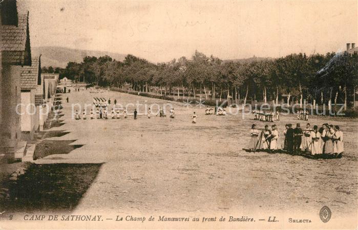 Camp de Sathonay Le Champ de Manouvres au front de Bandiere