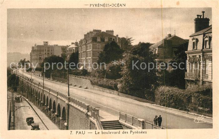 Pau 64 Le boulevard des Pyrenees