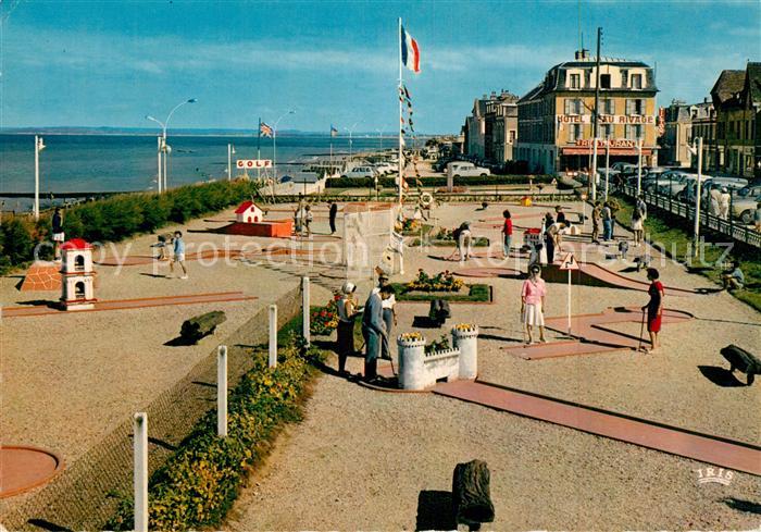Luc-sur-Mer Le Golf minature et la Mer