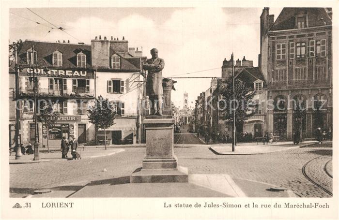 Lorient Morbihan Bretagne La statue de Jules Simon et a rue du Marechal Foch